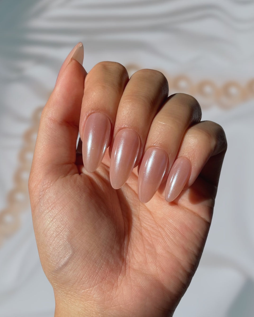nude chrome nails