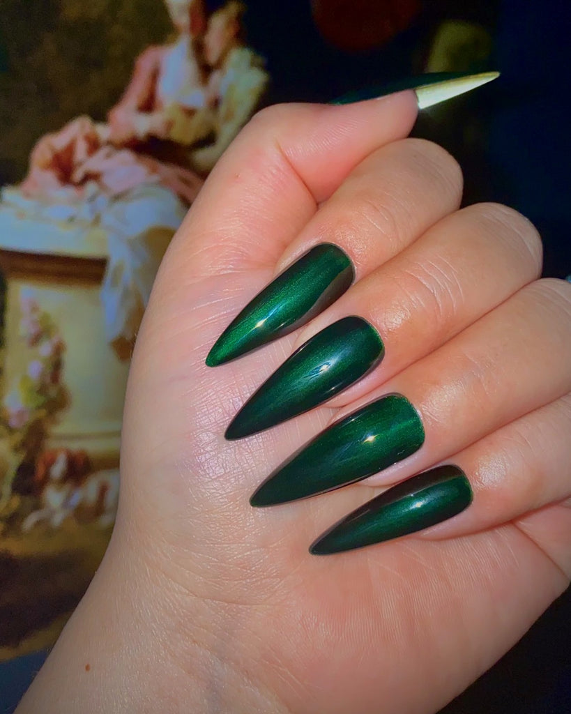 Emerald-Pamper Nail Gallery-solid color