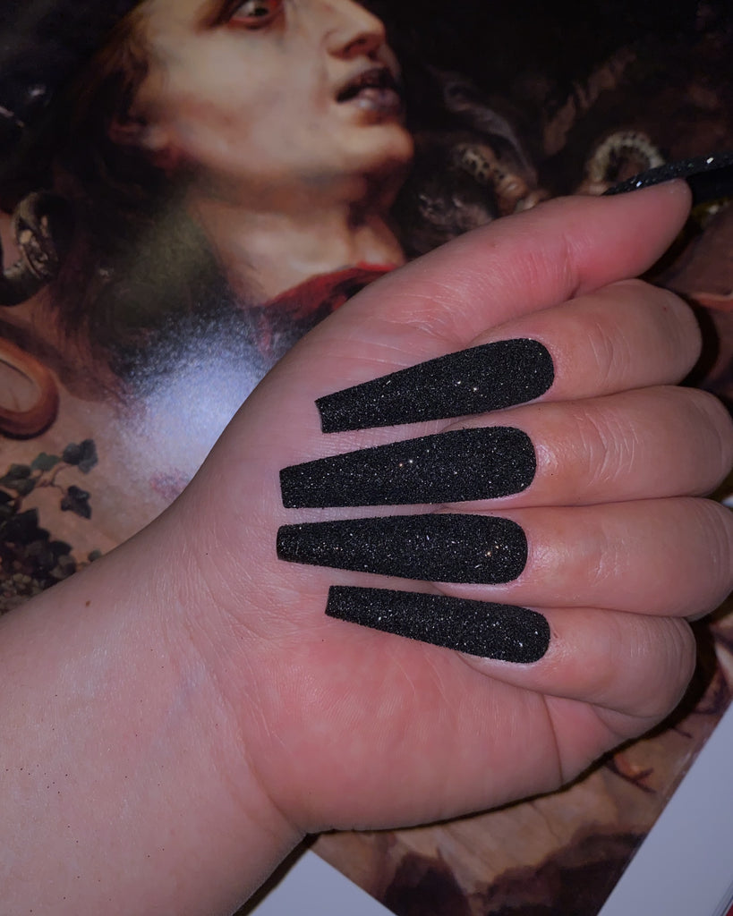 Rembrandt Obsidian-Pamper Nail Gallery-glitter