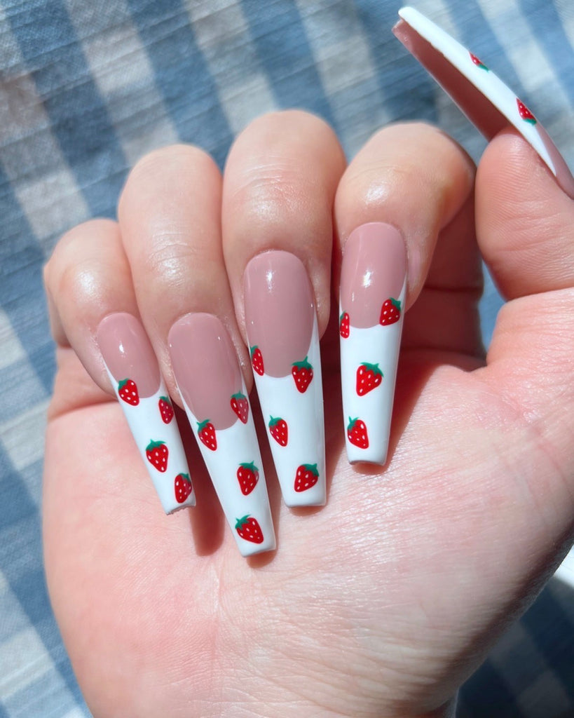 Les Fraise Française-Pamper Nail Gallery-french tip 